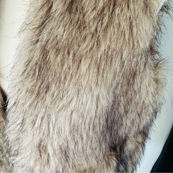 Escalier Vest Women’s Faux Fur Vest Jacket Size Small, Khaki/Brown New With Tags - Picture 5 of 17